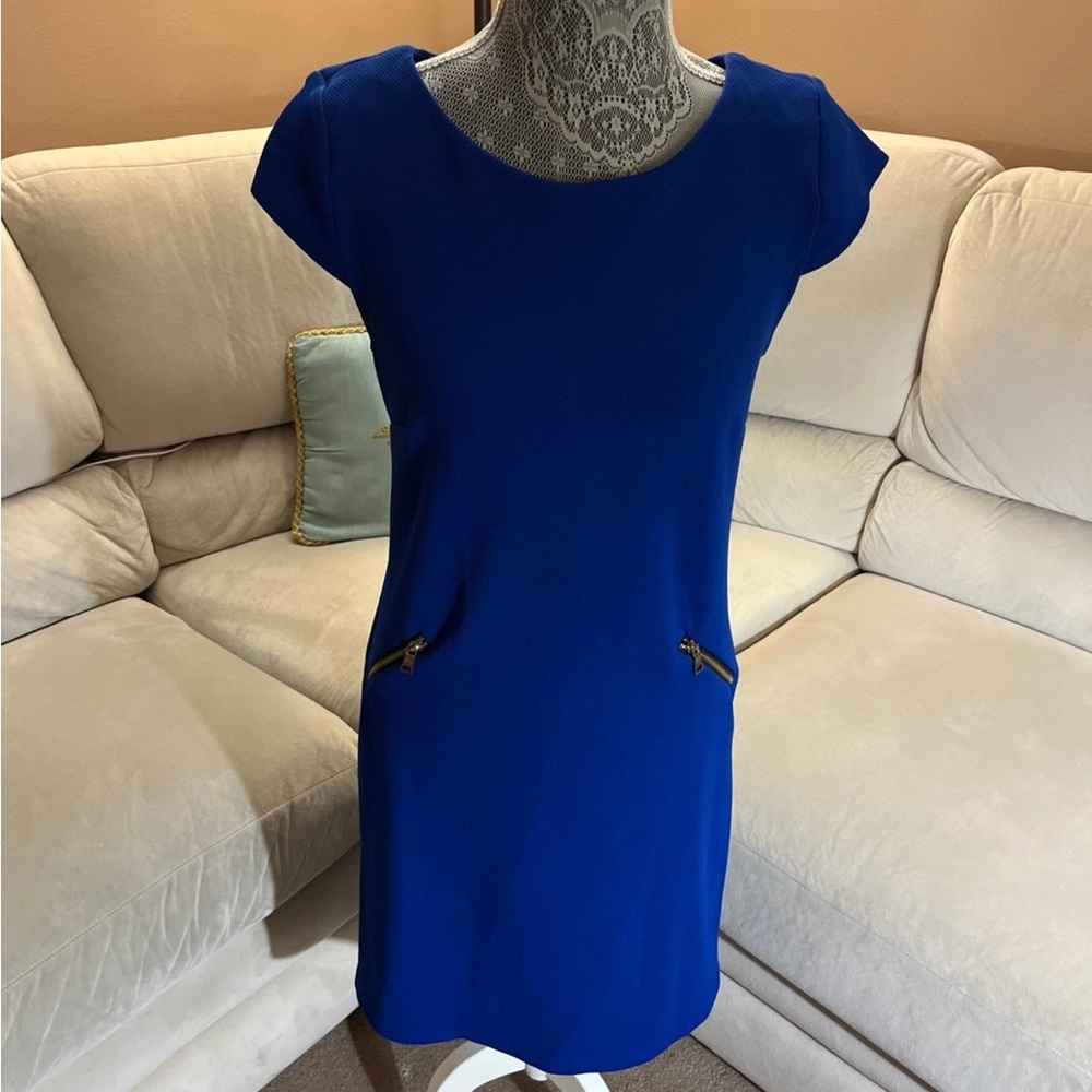 Casual blue dress